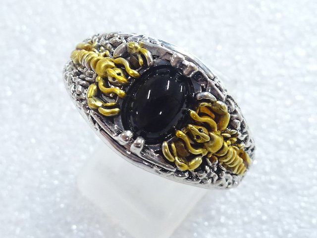 Colored stone ring (size 28)
